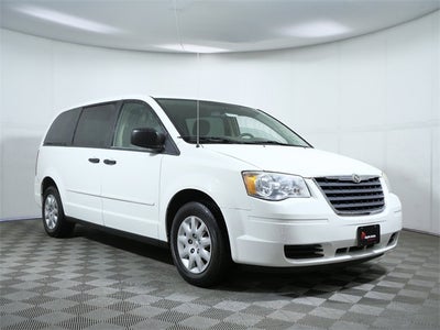 2008 Chrysler Town & Country LX
