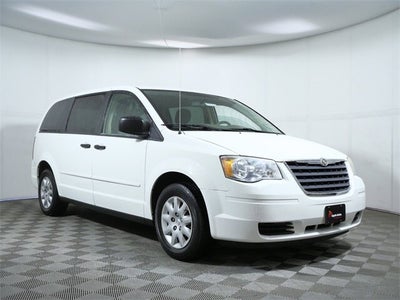 2008 Chrysler Town & Country LX