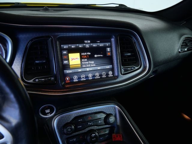 2017 Dodge Challenger SXT