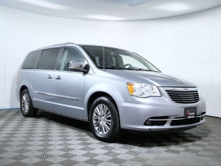 2013 Chrysler Town &amp; Country Touring-L