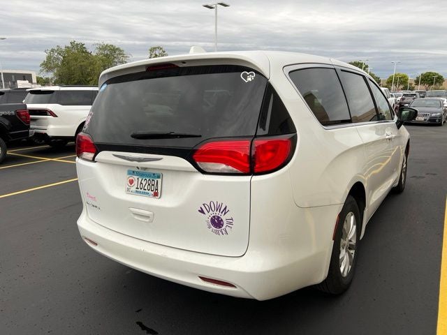 2017 Chrysler Pacifica Touring