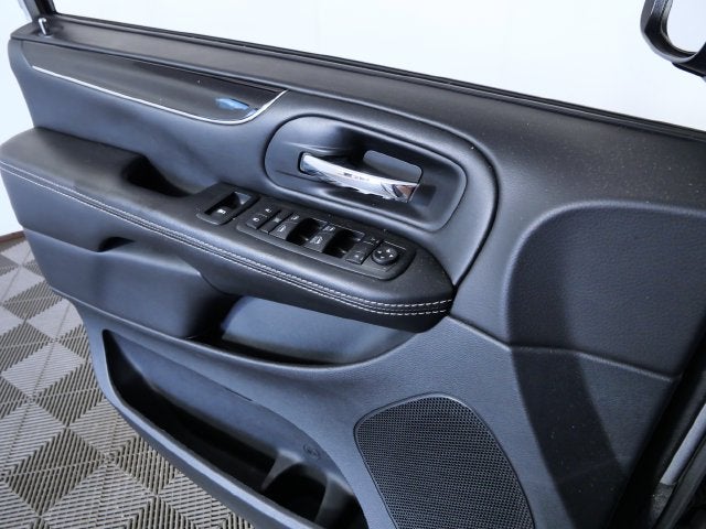 2017 Dodge Grand Caravan SE Plus