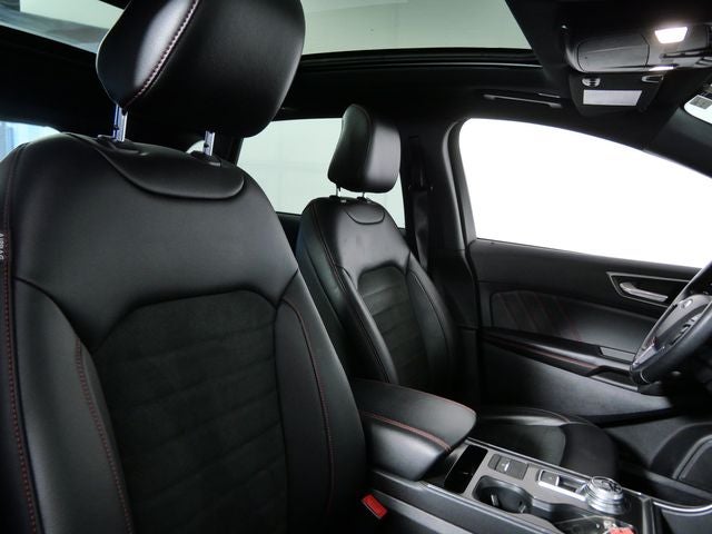 2022 Ford Edge ST Line