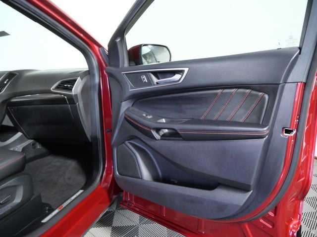 2022 Ford Edge ST Line