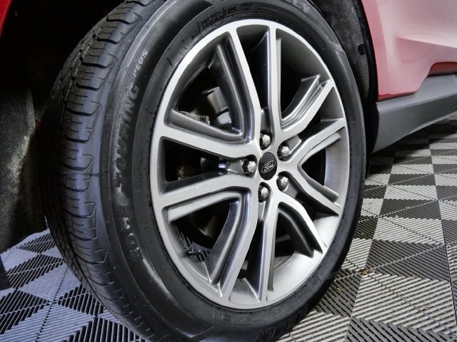2023 Ford Edge Titanium