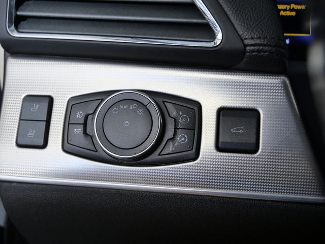 2013 Lincoln MKX Base