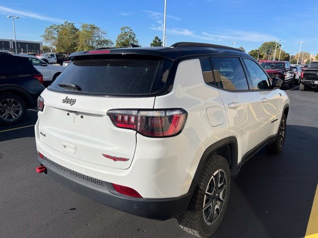 2025 Jeep Compass Trailhawk