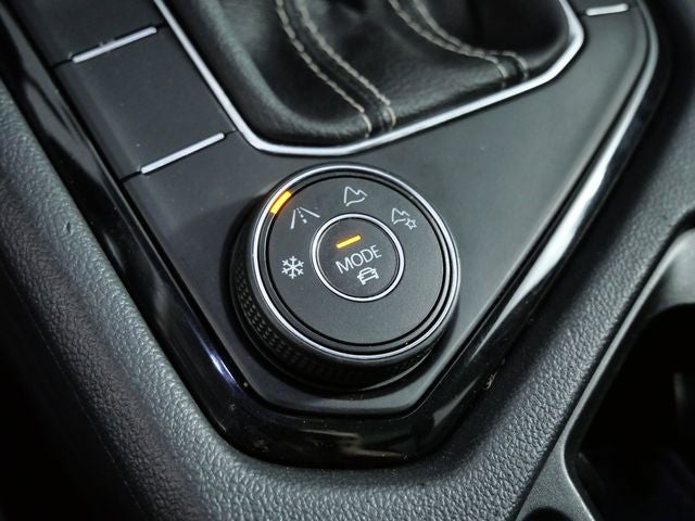2024 Volkswagen Taos 1.5T SEL