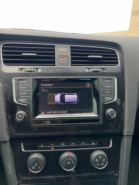 2015 Volkswagen Golf GTI 2.0T SE