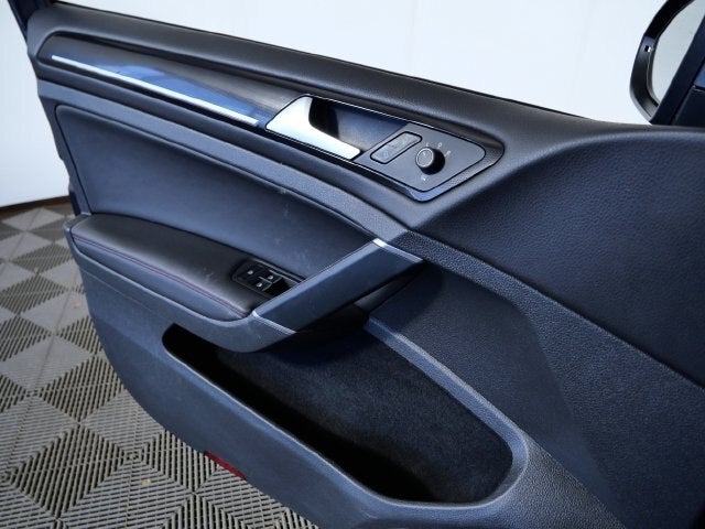 2015 Volkswagen Golf GTI 2.0T SE