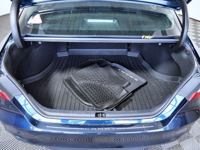 2021 Toyota Camry Hybrid LE