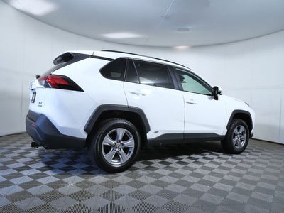 2022 Toyota RAV4 Hybrid XLE