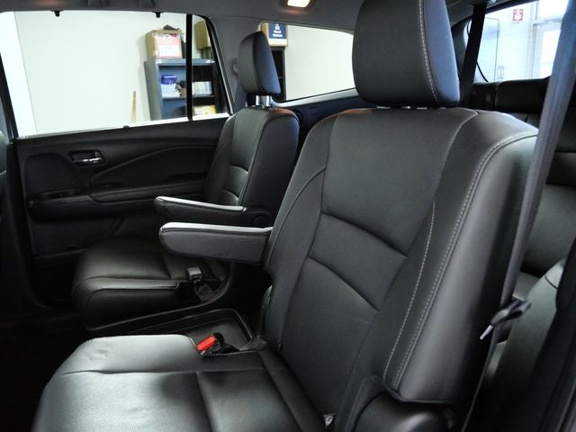 2022 Honda Pilot Touring 7 Passenger