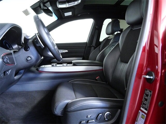 2024 Genesis GV70 2.5T