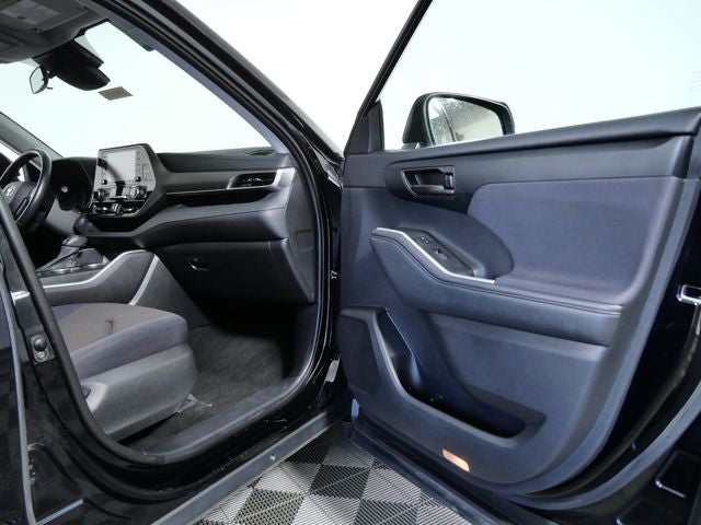 2021 Toyota Highlander Hybrid LE