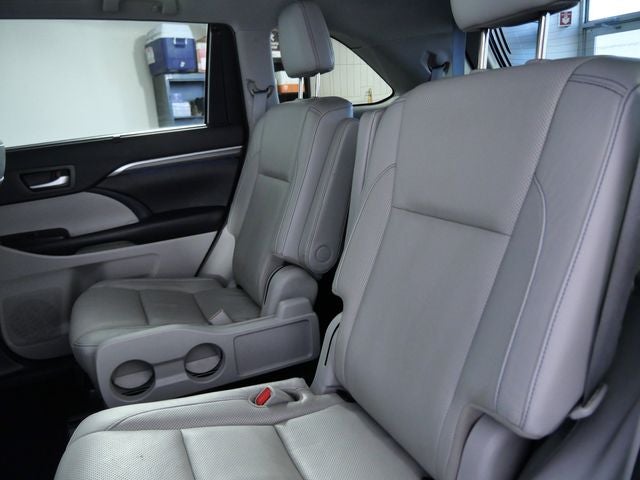 2019 Toyota Highlander Limited Platinum