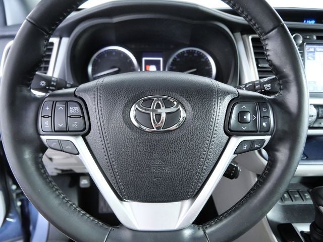 2019 Toyota Highlander Limited Platinum