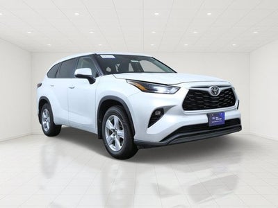 2024 Toyota Highlander LE