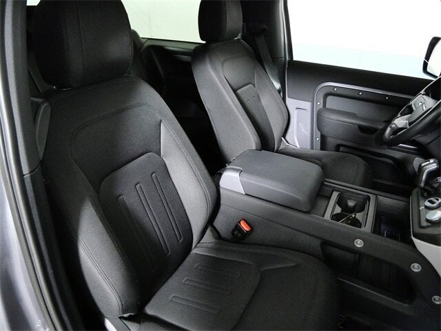 2022 Land Rover Defender 90 Standard