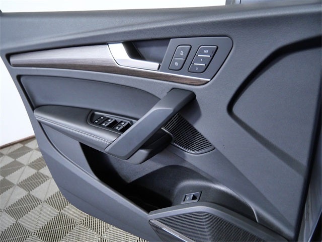 2022 Audi Q5 40 Premium Plus quattro