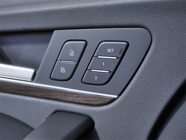 2022 Audi Q5 40 Premium Plus quattro