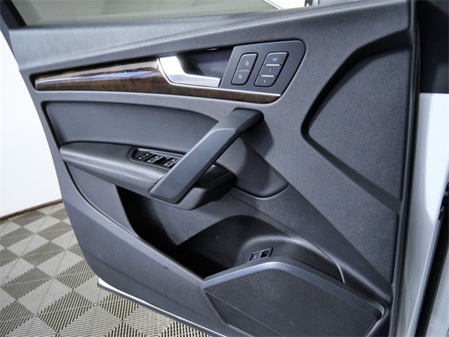 2020 Audi Q5 45 Premium Plus quattro