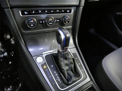 2016 Volkswagen e-Golf SE