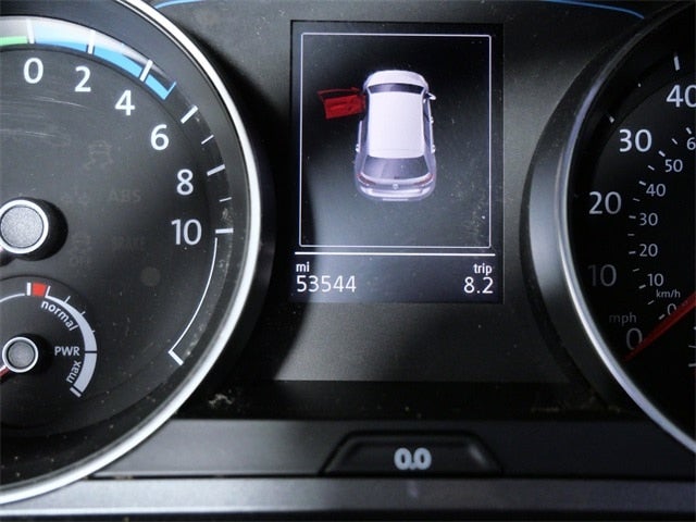 2016 Volkswagen e-Golf SE