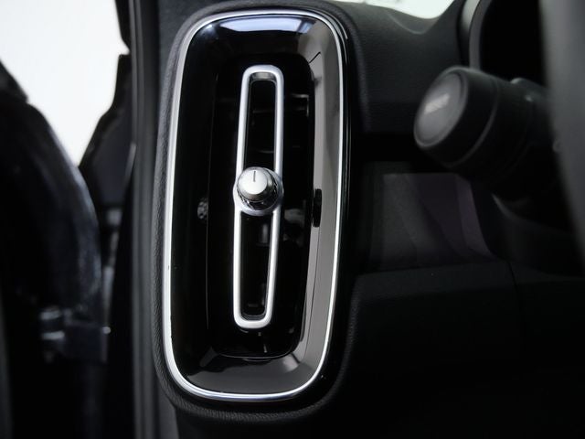 2023 Volvo XC40 Recharge Pure Electric Twin Plus