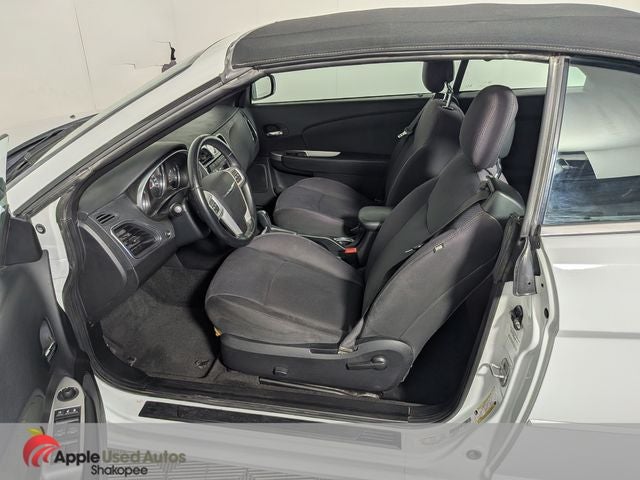2012 Chrysler 200 Touring Convertible