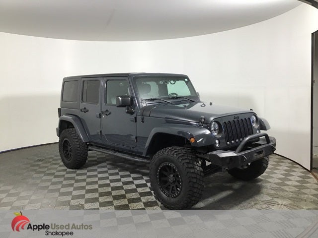 2016 Jeep Wrangler Unlimited Sahara Lifted