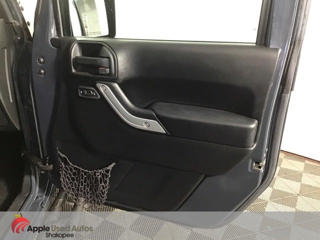 2016 Jeep Wrangler Unlimited Sahara Lifted