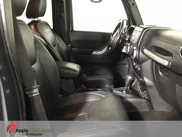 2016 Jeep Wrangler Unlimited Sahara Lifted