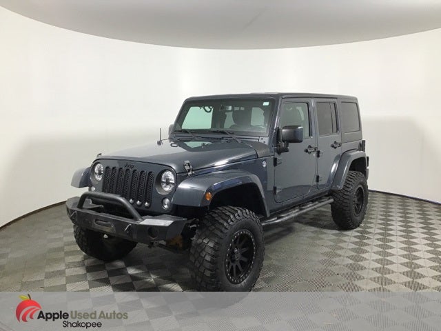 2016 Jeep Wrangler Unlimited Sahara Lifted