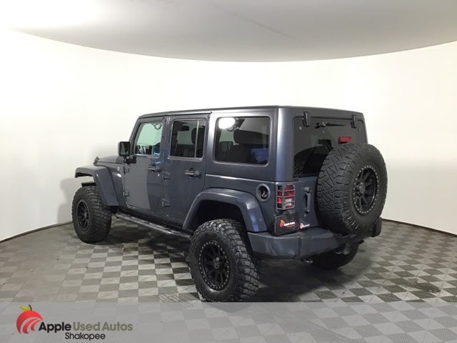 2016 Jeep Wrangler Unlimited Sahara Lifted