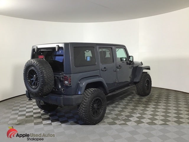 2016 Jeep Wrangler Unlimited Sahara Lifted