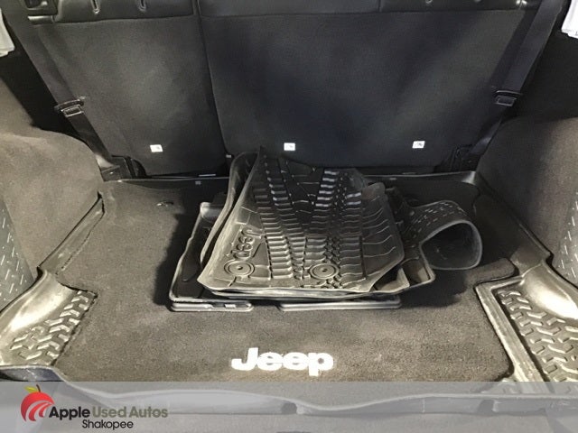 2016 Jeep Wrangler Unlimited Sahara Lifted