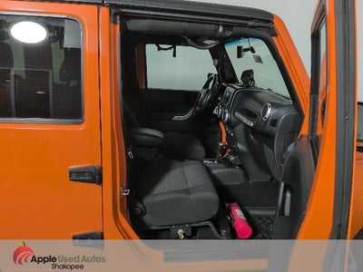 2012 Jeep Wrangler Unlimited Sahara