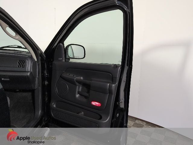 2004 Dodge Ram 1500 SLT