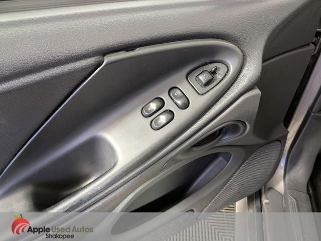 2002 Ford Mustang V6 Deluxe
