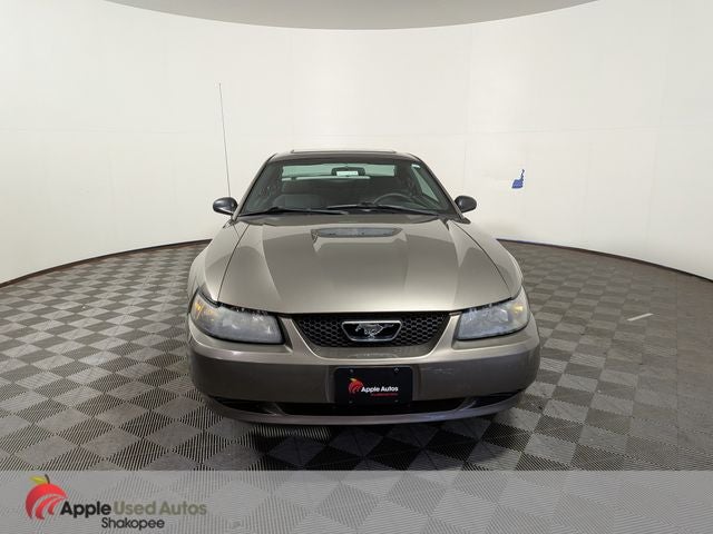 2002 Ford Mustang V6 Deluxe