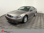 2002 Ford Mustang V6 Deluxe