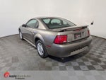 2002 Ford Mustang V6 Deluxe