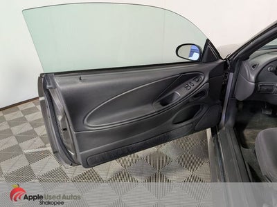 2002 Ford Mustang V6 Deluxe