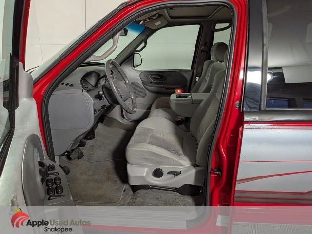 2002 Ford F-150 XLT