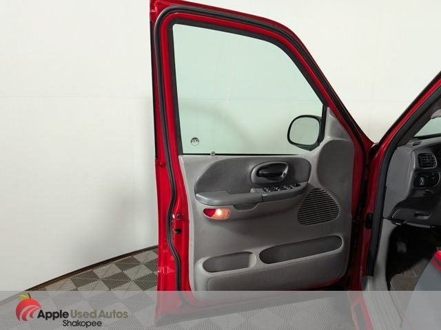 2002 Ford F-150 XLT