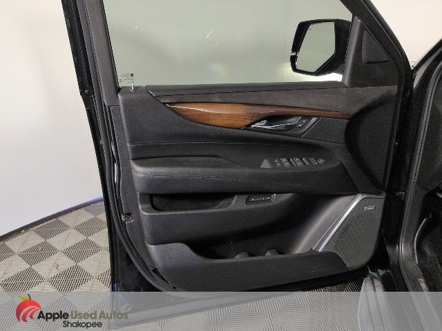 2015 Cadillac Escalade Luxury