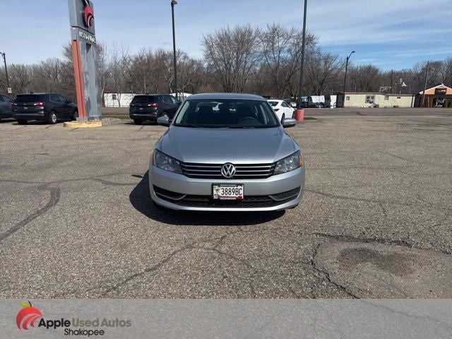 2013 Volkswagen Passat 2.5 SE