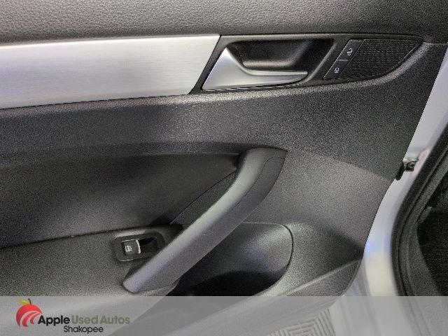 2013 Volkswagen Passat 2.5 SE