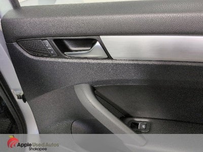 2013 Volkswagen Passat 2.5 SE